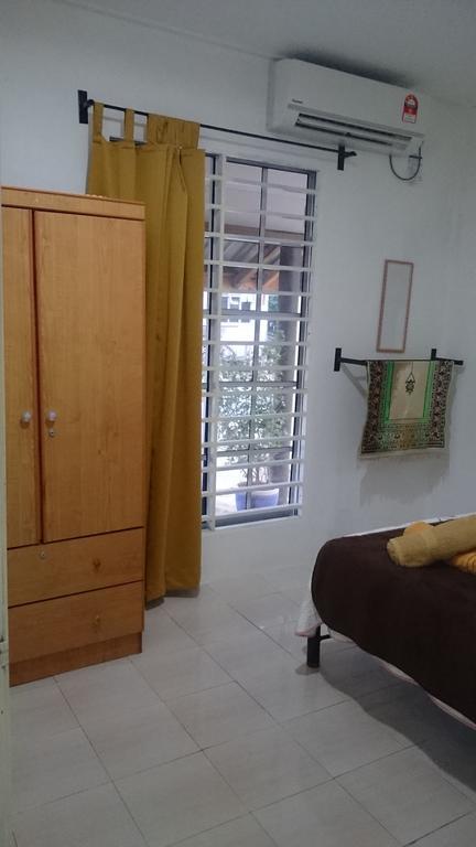 Arina'S Homestay Kampung Kuala Besut Екстериор снимка
